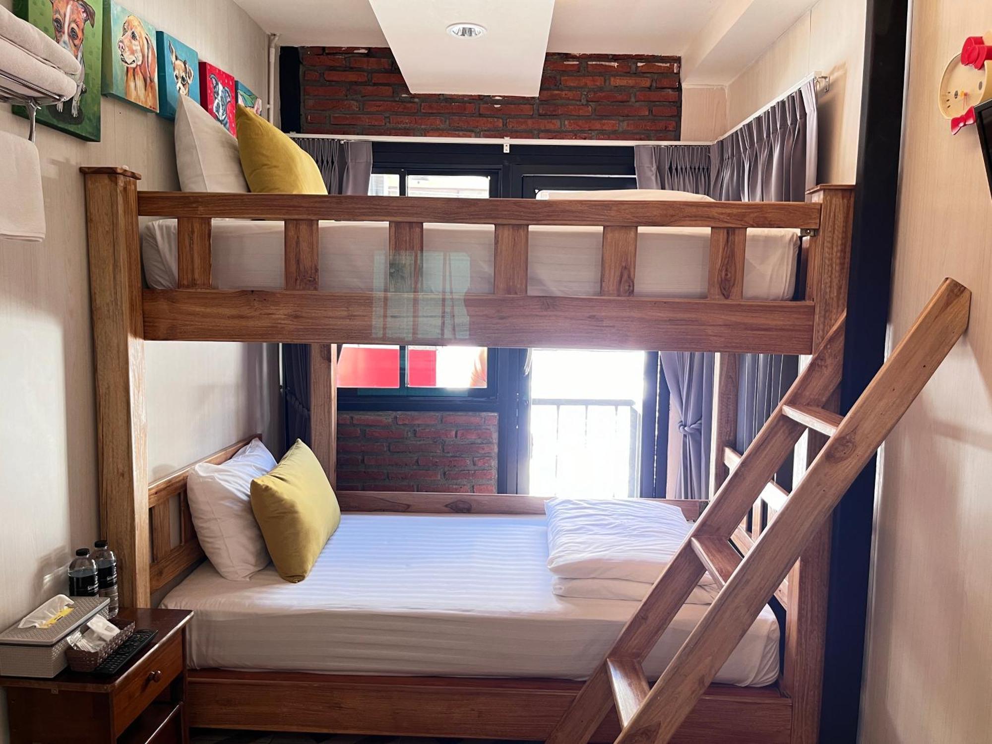 Hostel Sleep Walker Poshtel Čiang Mai Pokoj fotografie